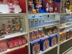 -泡泡玛特POPMART(世豪广场店)