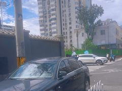 -关东店北街小区-地上停车场