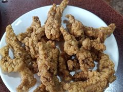 -东巴谷野生菌火锅餐厅