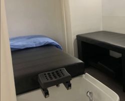 -舒欣头疗·俏丝谧语 白发脱发专业护理 
