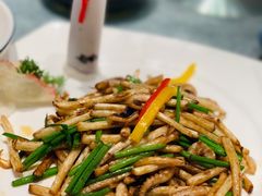 花生芽炒八爪鱼-汤记传菜(秀浦路店)