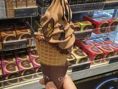 香草黑巧双重口味-GODIVA(美罗城店)
