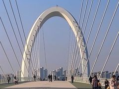 -南京眼步行桥