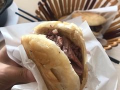 -闫家驴肉老店(华电一校店)