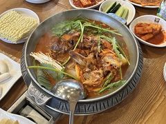 -喇喇排骨火锅·传统韩式脊骨汤(望京西园总店)