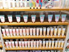 -名创优品(广东省广州琶洲保利广场店)