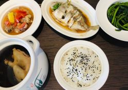 -臻康乃馨月子中心(集美店)