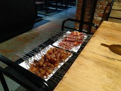 会自己转的烧烤炉-悦屋老板娘的烤肉店(紫薇田园店)