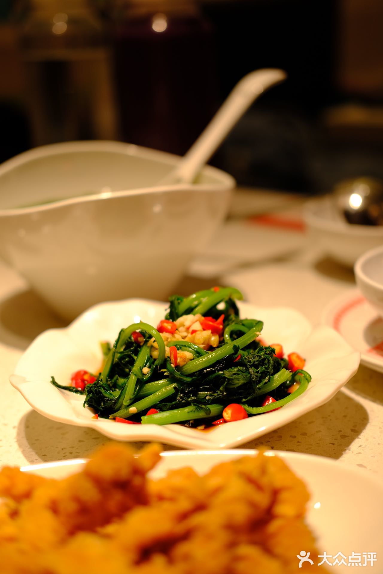 李子坝梁山鸡｜正宗的药膳鸡来啦👀