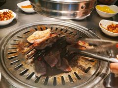 梅花肉-韩聚屋韩国烤肉餐厅(新北万达店)