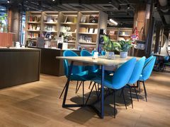-光海书局(南京东路第一百货店)