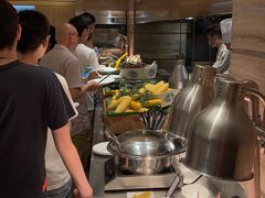 自助取餐区-北京王府井希尔顿酒店·万斯阁西餐厅