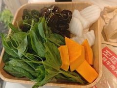 -左庭右院鲜牛肉火锅(京西大悦城店)