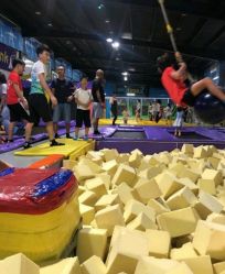 -飞跃蹦床乐园(南山科技园店)