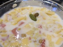 -烹然四季椰子鸡火锅(团结湖总店)