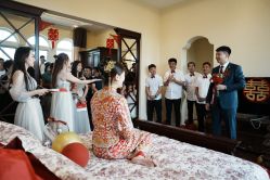 -伯瓷皇后婚纱艺术空间