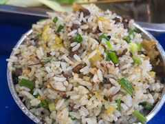 -牛华周记麻辣烫起源店