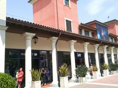 -佛罗伦萨小镇广佛名品奥特莱斯(疏港路店)