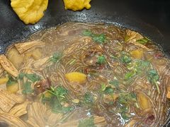 -70後铁锅炖(坡博总店)