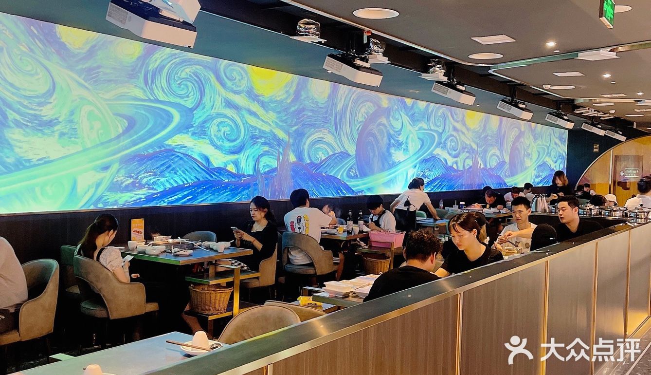 探店映火锅👉一口气吃到满足的体验！