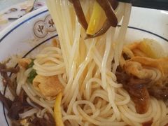-弘束束柳州深巷螺蛳粉(珠江路店)