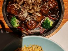 -八府香鸭·啫啫煲(华山路店)