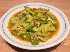 青番茄炒腊味-陈先进鱼馆·地道农家菜(萧山奥体店)