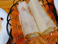 煎饼卷大葱-老济南民间小吃·传统鲁菜(芙蓉街店)