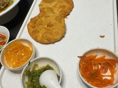 -艳阳天民俗村(公园路店)