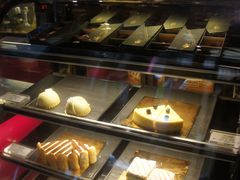 面包甜点陈列柜-成都钓鱼台精品酒店-品聚·成都餐厅