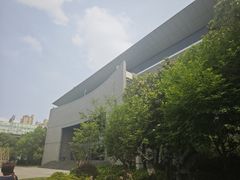 -上海师范大学附属中学(三林校区)