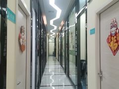 -雅致口腔门诊部(五羊邨地铁店)
