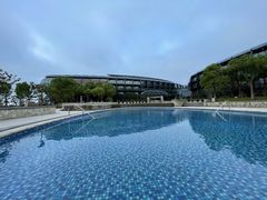 -上海滴水湖皇冠假日酒店