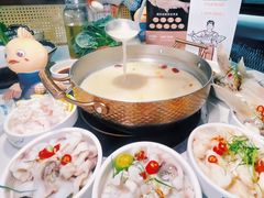 -渔惑·中山脆肉鲩火锅(仁恒梦店)