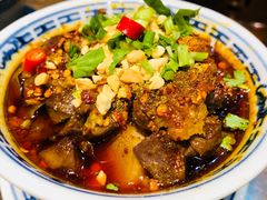 -沪小二炭火蛙锅(淮海中路美食不夜城店)