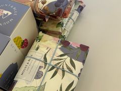 -山与蓝·轻糖鲜果蛋糕(勒泰店)