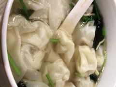特色小馄饨-大耳光馄饨(玫瑰天街店)