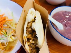 西安肉夹馍-秦人美食(中山医店)