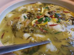 金牌酸汤鱼-北京老铺烤鸭(老城根店)