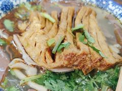 -叶新小吃店(来凤小区总店)