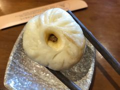 土猪肉老面小笼包-坊门老街(宜山路店)