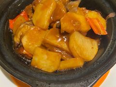 地三鲜烧牛腩-有璟阁港式餐厅(国贸商城店)