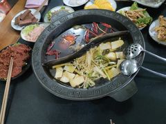 -重庆故事姊妹老火锅(财经学院店)