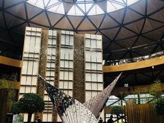 -上海滴水湖皇冠假日酒店