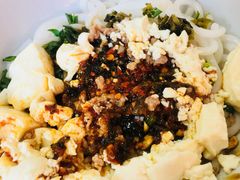 -辣辣小吃豆花米线(大观篆新农贸市场店)