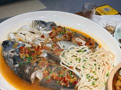 千岛湖剁椒鱼头-江南小叙·美食研究院(鱼街店)