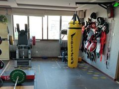 -迈劲健身专业私教(朝青汇店)