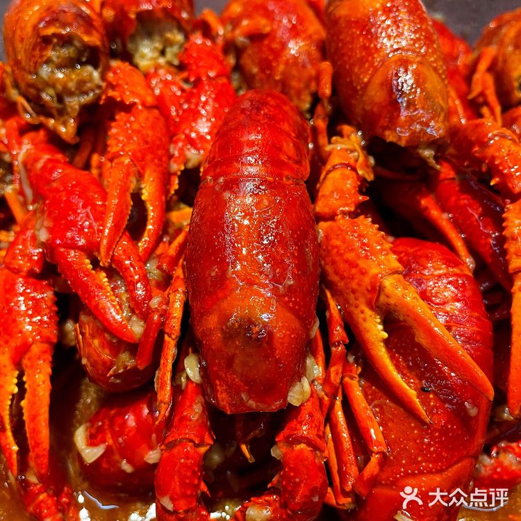 每只虾都有虾膏和虾籽🉑️蒜蓉紫苏味道真的好赞‼️