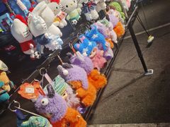 -义乌小商品批发市场(中国小商品城·篁园服装市场店)