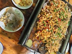 -宏兴烤鱼山庄(宣恩总店)